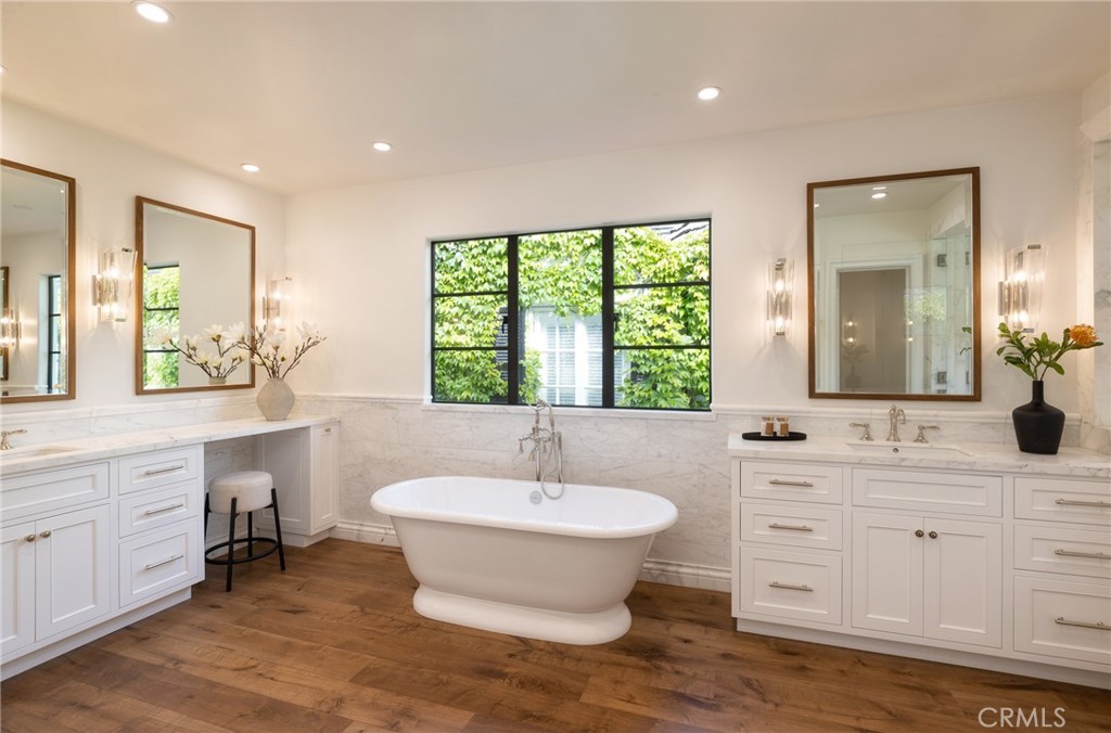 Harbor Island (HARI) - Residential