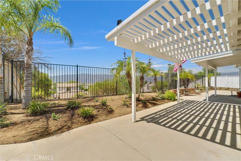 A home in Lake Elsinore