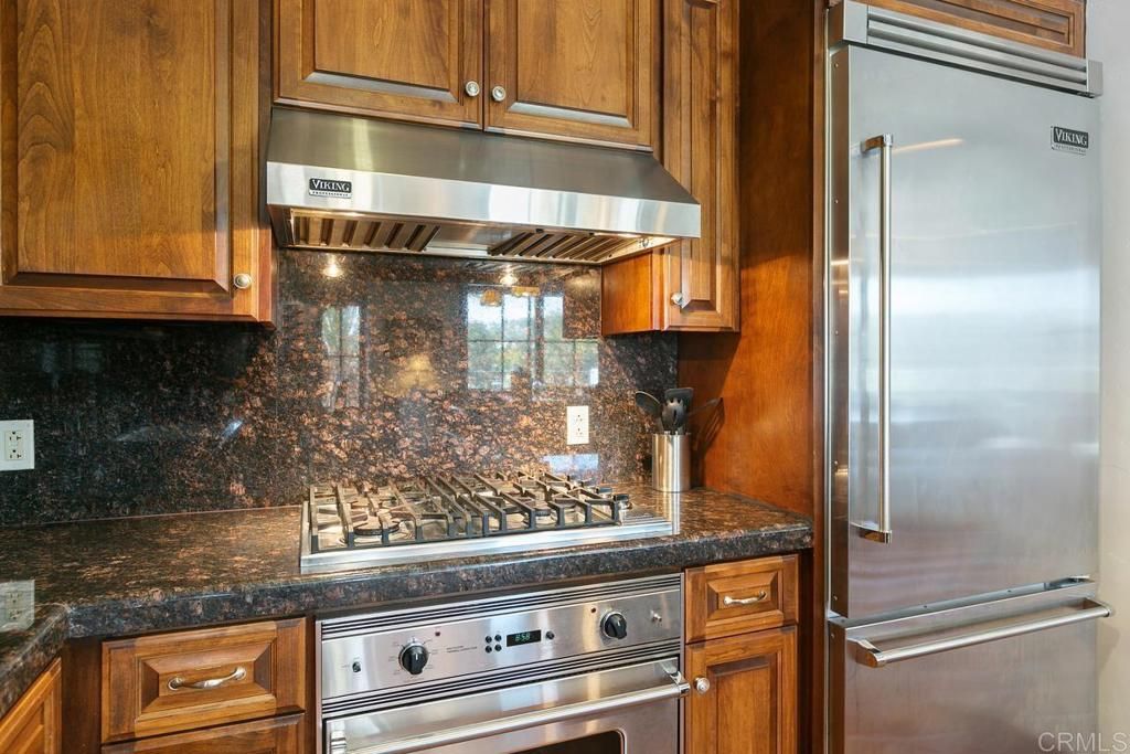 listing image 130725880803592373987