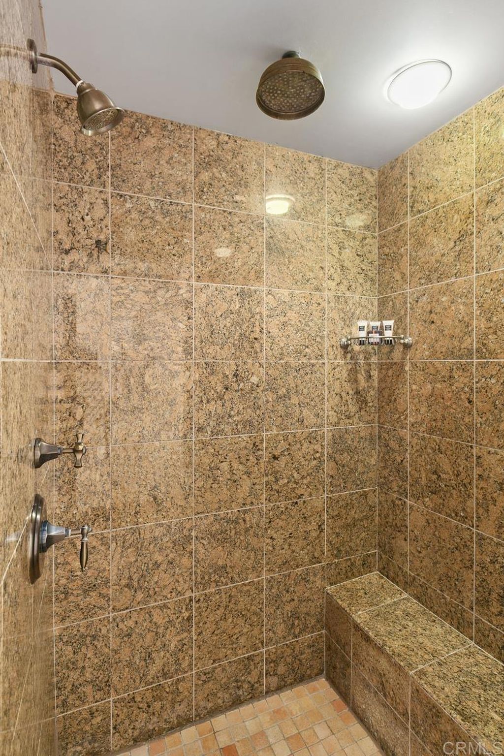 listing image 130728513944362986928