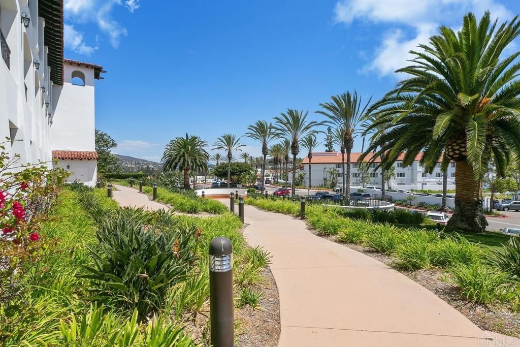 listing image 130725714152175956668