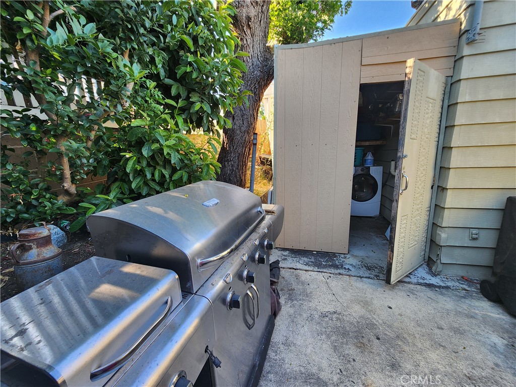 Photo 17 of 21 of 23701 Western 247 mobile home