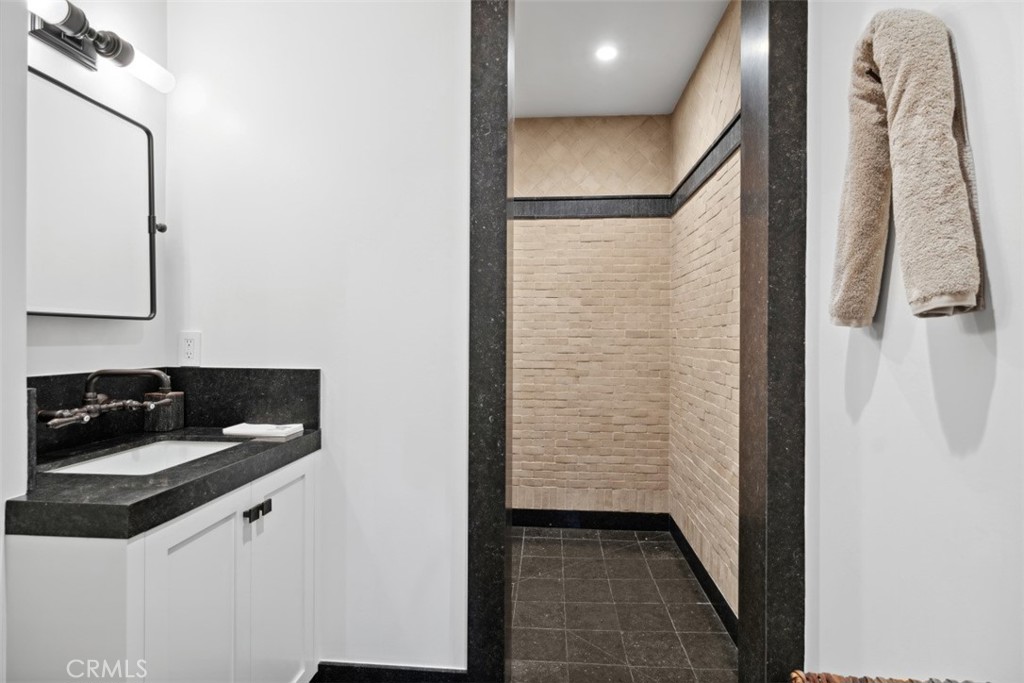 Shady Canyon Custom (SHDC) - Residential