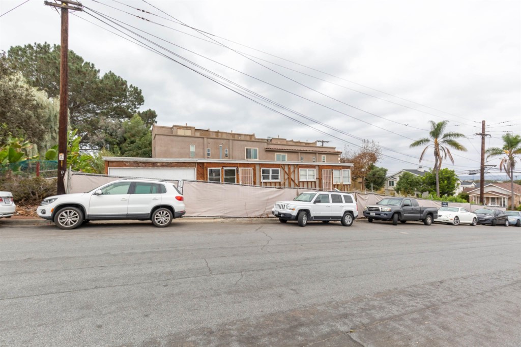2126 San Clemente Street