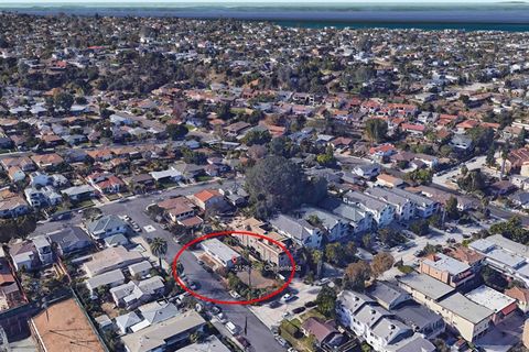 2126 San Clemente Street Point Loma CA 92107