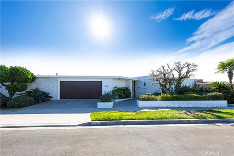 A home in Corona Del Mar