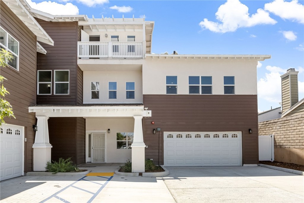 View Ontario, CA 91762 condo