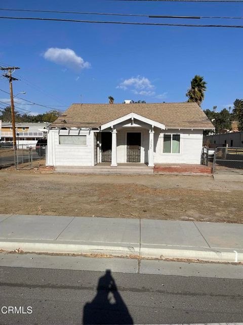 A home in Lake Elsinore