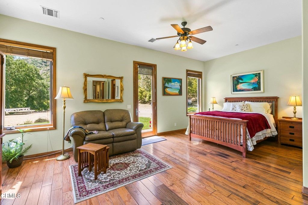 listing image 130727918175683558161