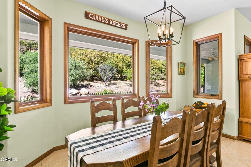listing image 130724944239927550211