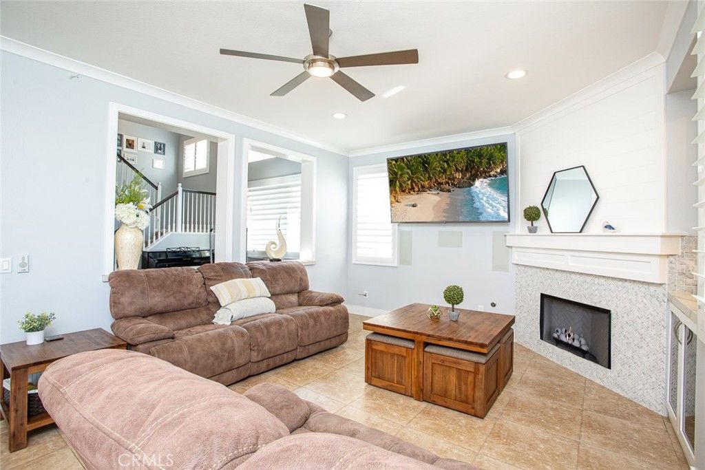 listing image 130729088065498827770