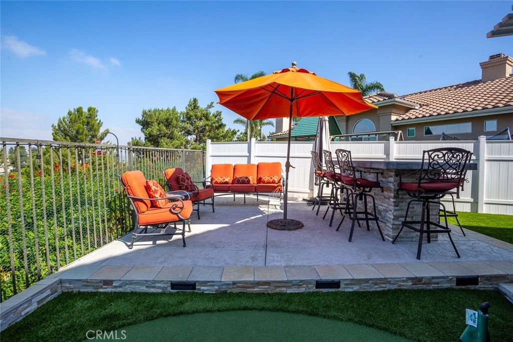 listing image 130723370748462710941