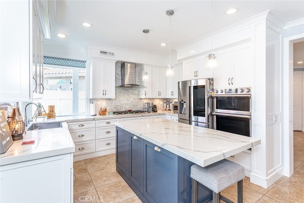 listing image 130727747545491816565