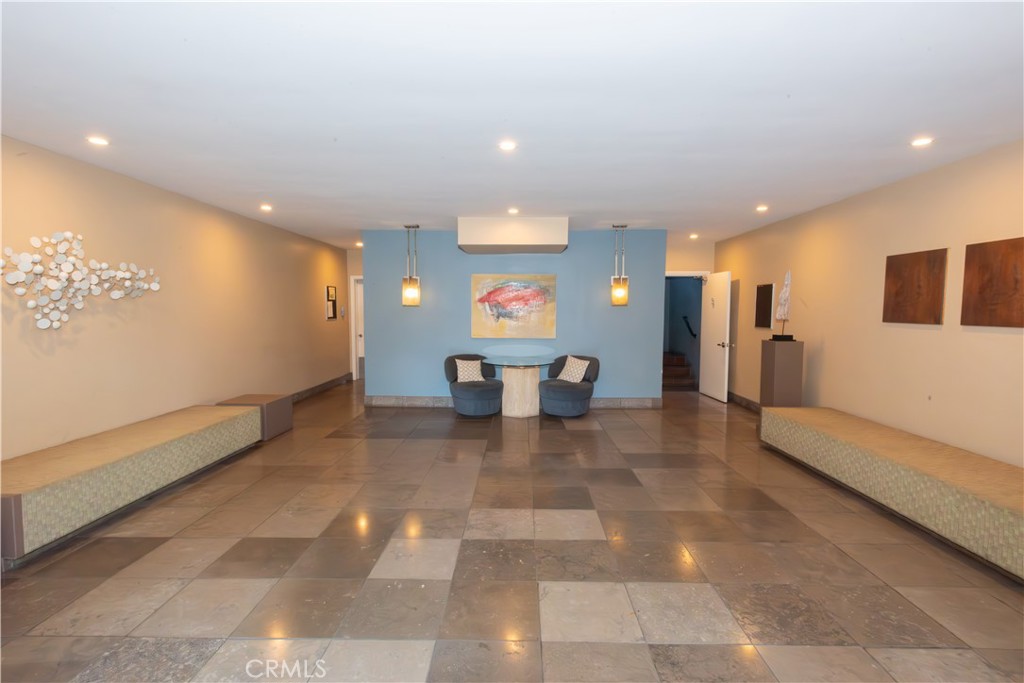 1329 e 1st street 10
