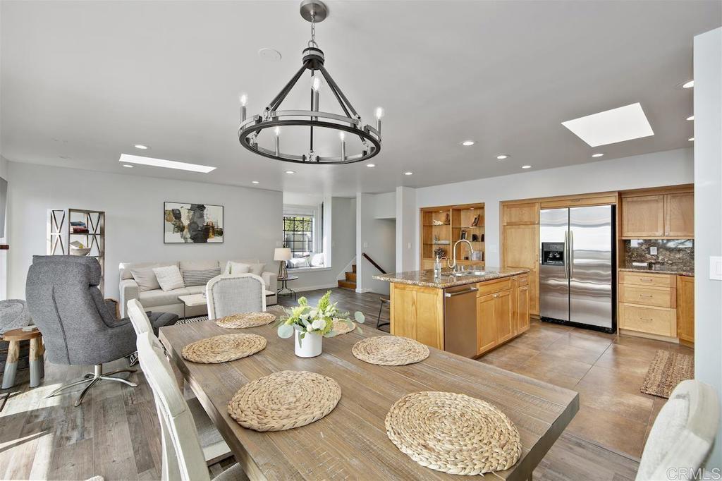 2260 Del Mar Scenic Parkway