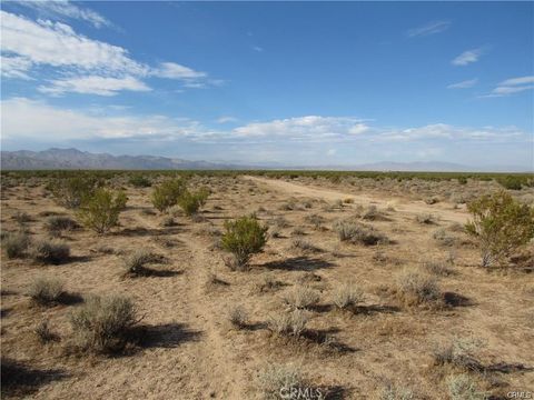 Photo of 0 284-181-01-00-3 Starla Place, California City, CA 93505 (MLS # IG25052038)