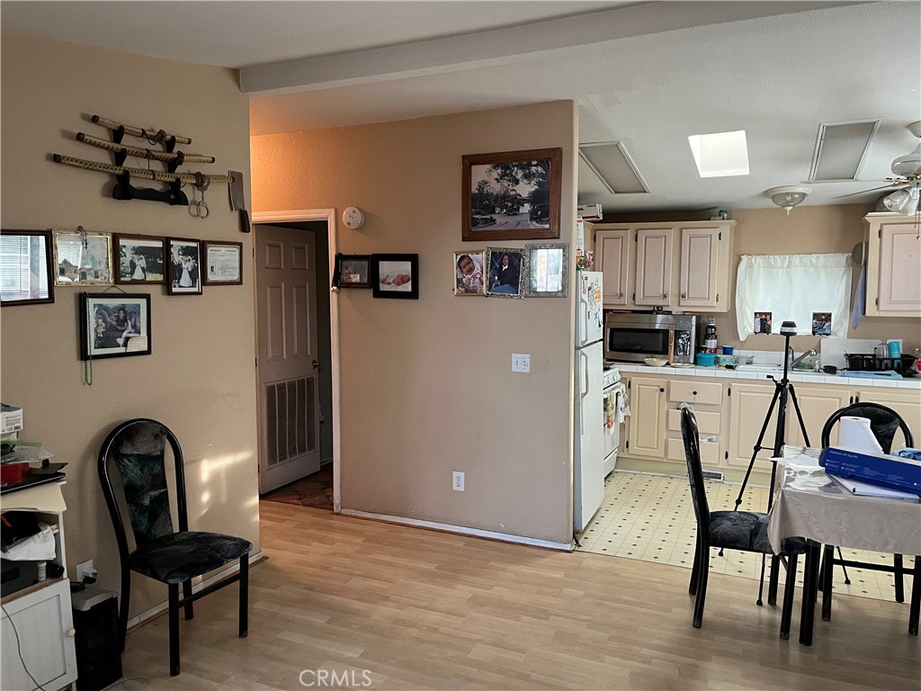 2191 Harbor Boulevard 65