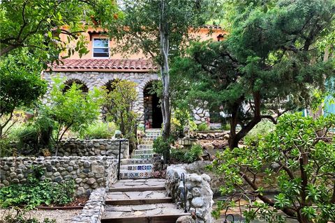 A home in Studio City