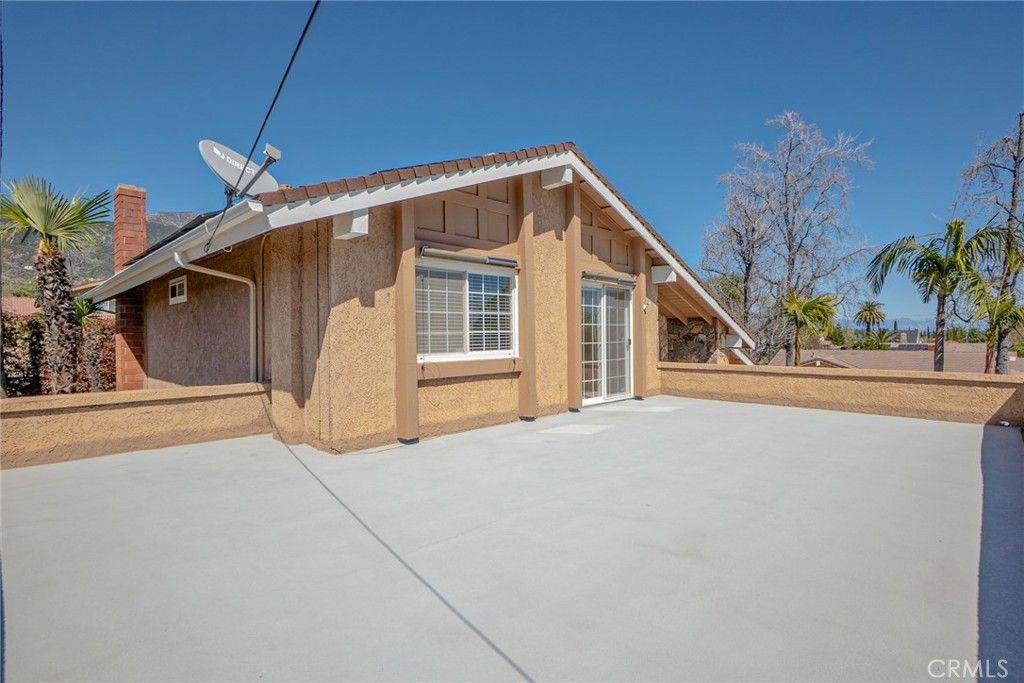 listing image 50