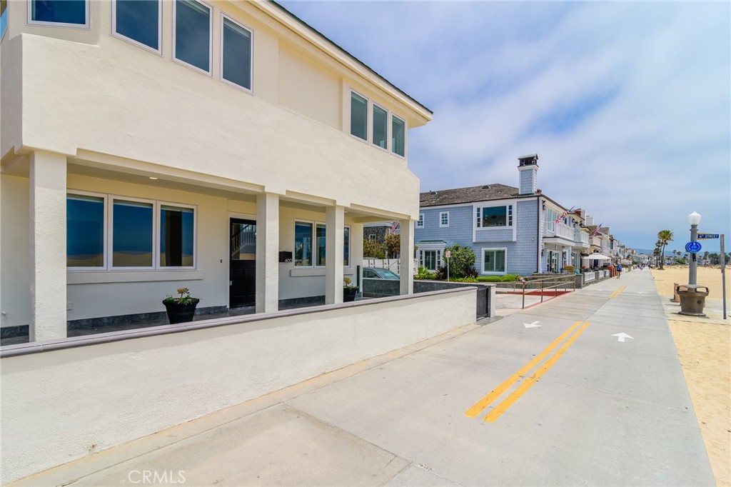 Properties 600 W Oceanfront