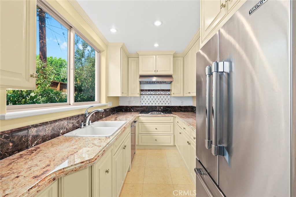 Photo 11 of 44 of 2222 S Santa Anita Avenue house