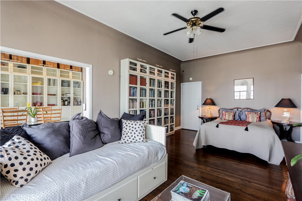 800 E Ocean Boulevard 1404