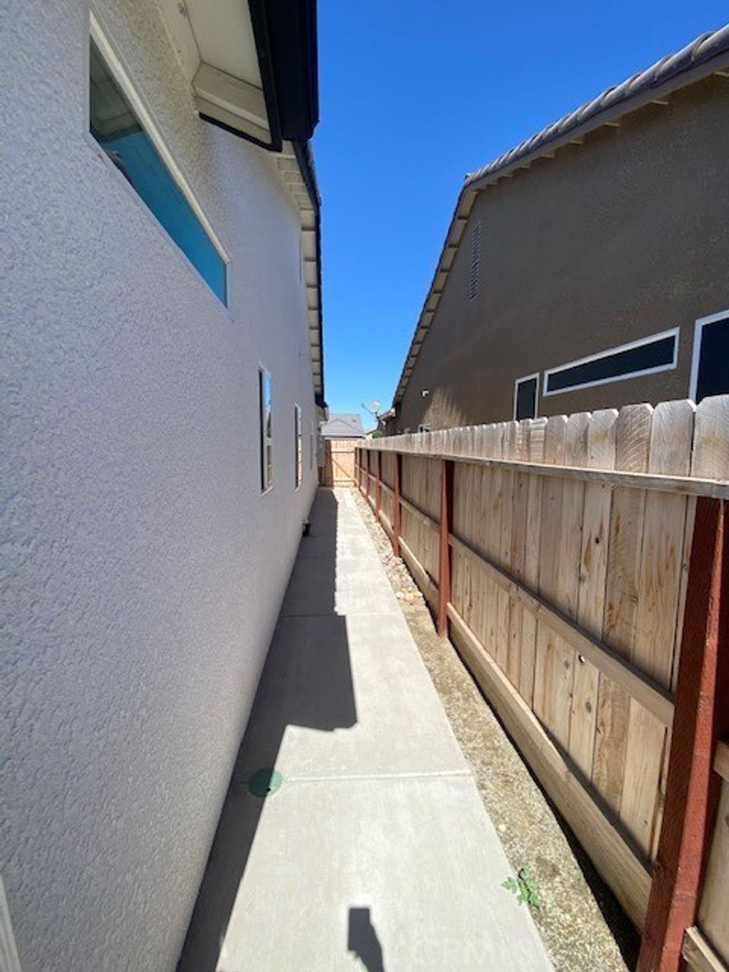 listing image 130722538884523282781