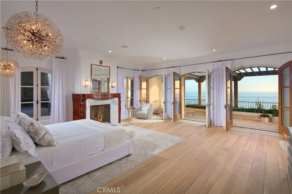 Ritz Cove (RC) - Residential