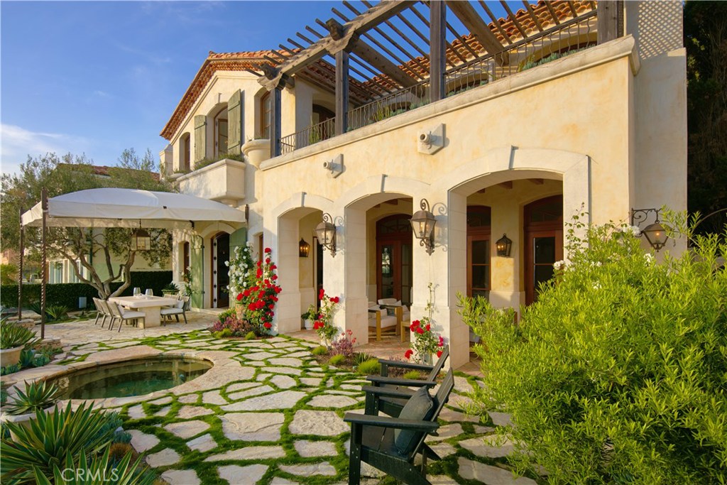 Ritz Cove (RC) - Residential