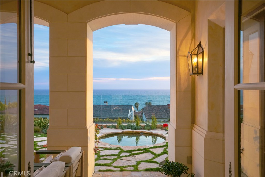 Ritz Cove (RC) - Residential