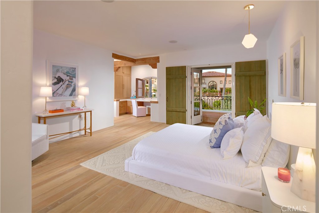 Ritz Cove (RC) - Residential