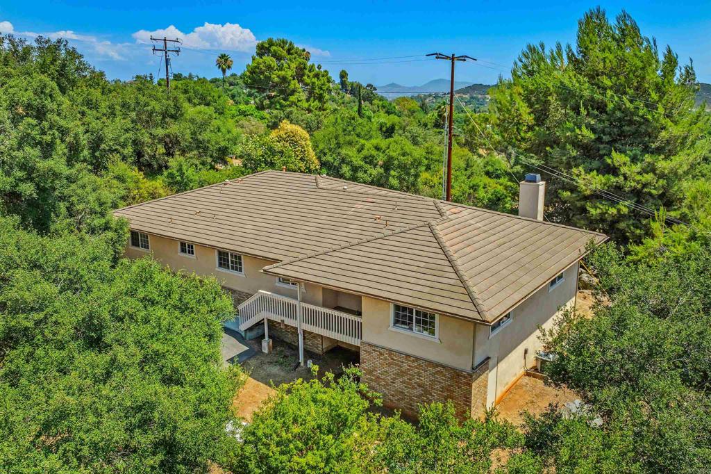 View Escondido, CA 92026 house
