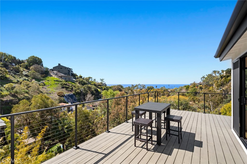 990 Meadowlark Drive