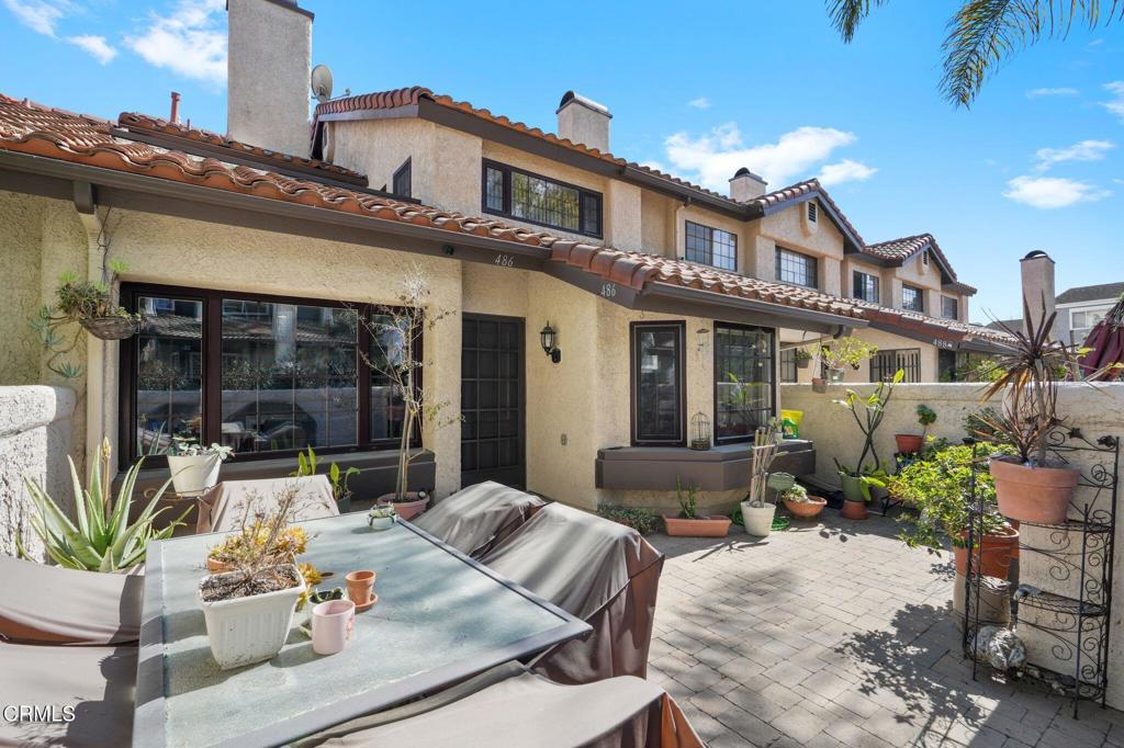 486 Las Palomas Drive