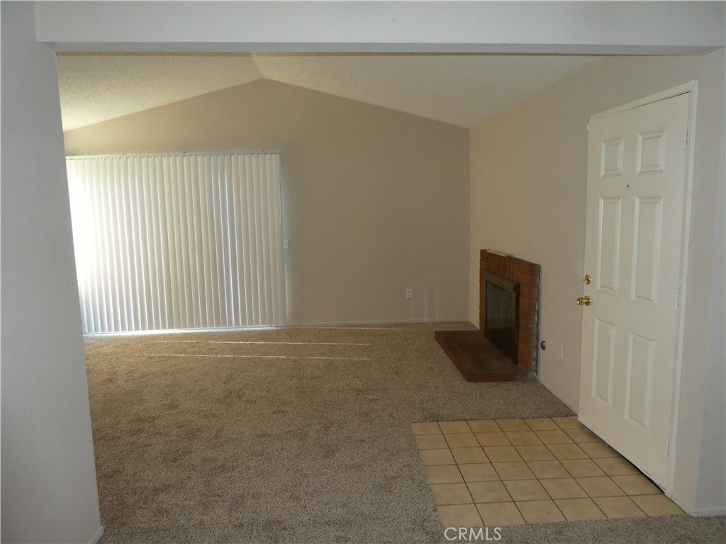 listing image 130726756585613006385