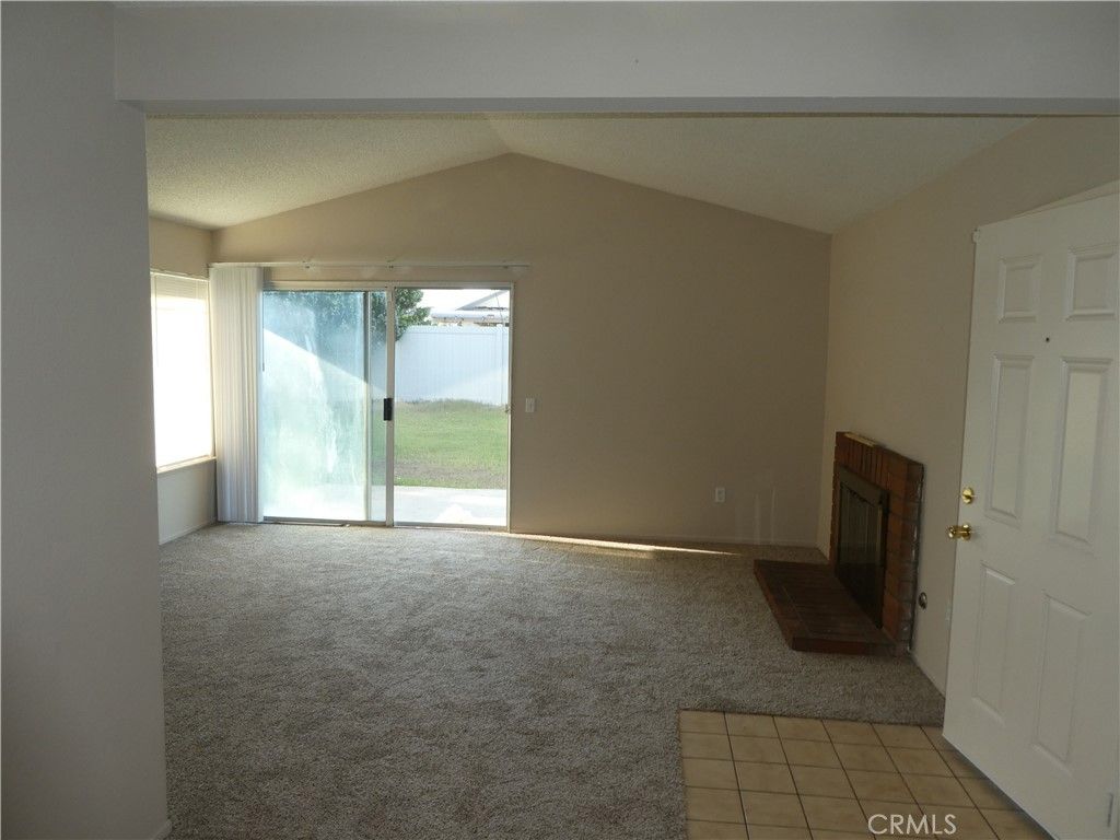 listing image 130724373756988358315