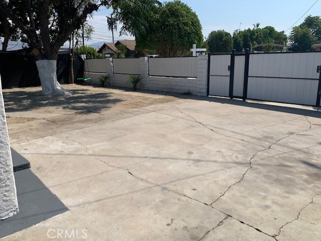 Photo 6 of 39 of 12881 Kagel Canyon Street house