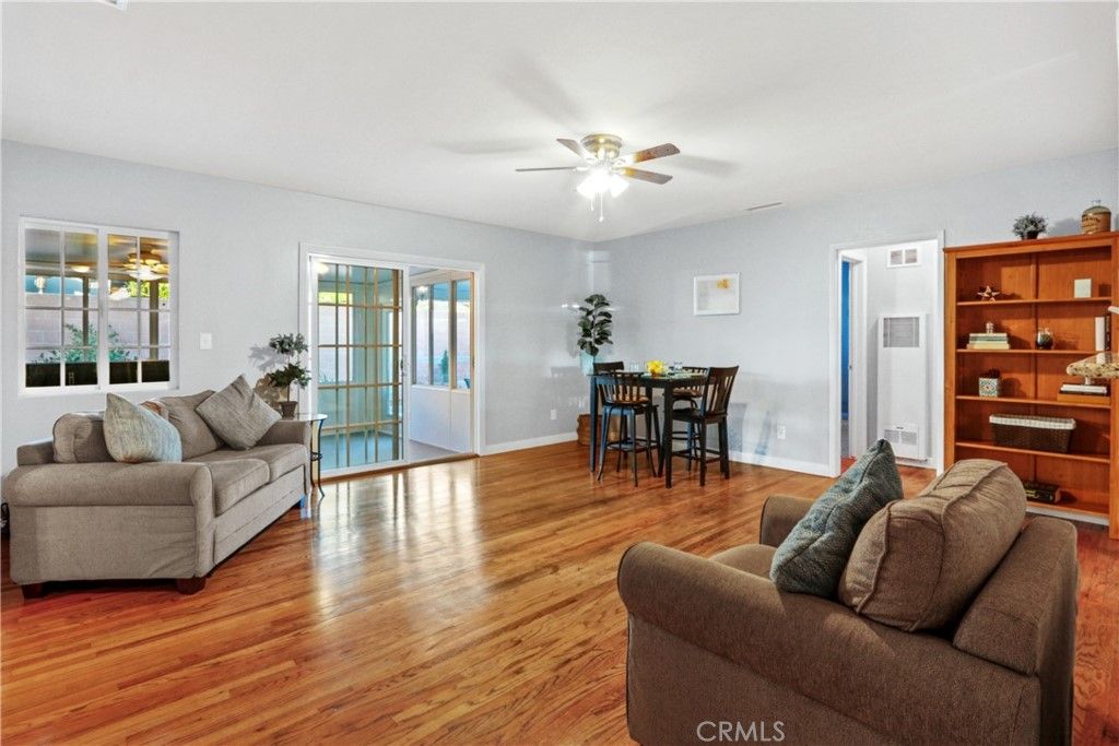 listing image 130724040204401649300