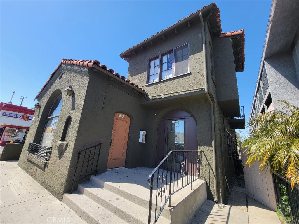 1613 E 7th Street
