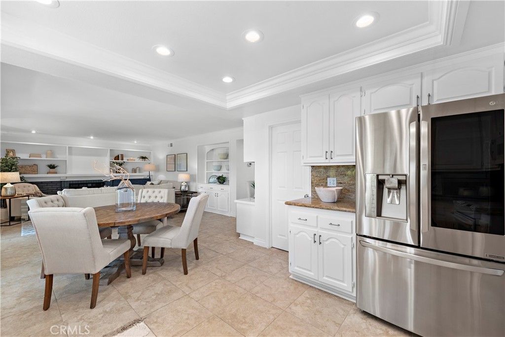 listing image 130724218557346678556
