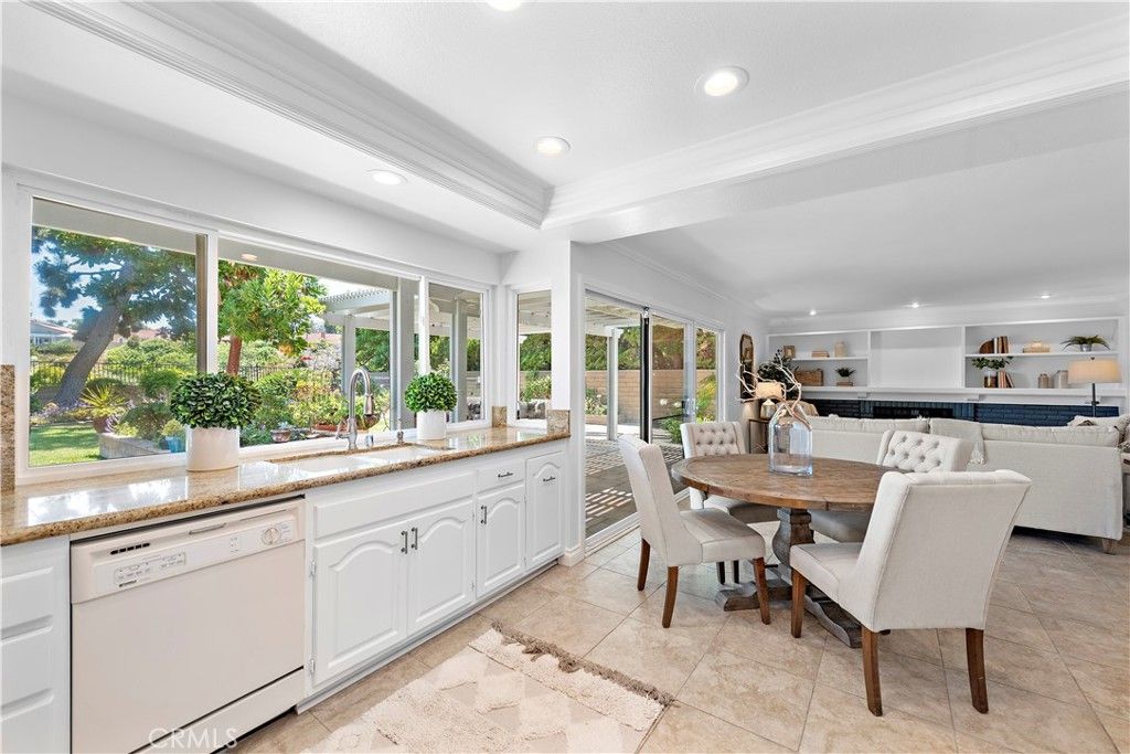 listing image 130728274400578080144