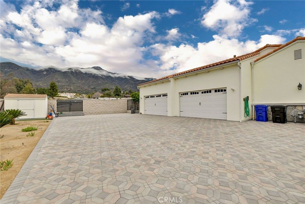 listing image 130729234505647149359