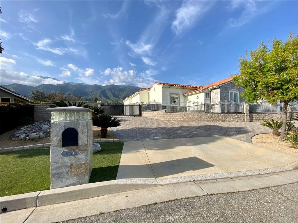 listing image 130720502747488033773