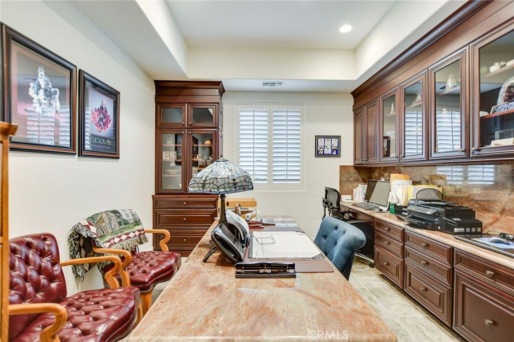 listing image 130724564376620490509