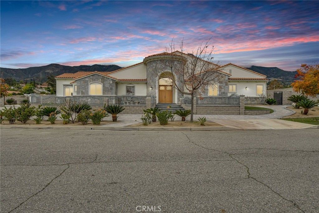 listing image 130720076404238674800