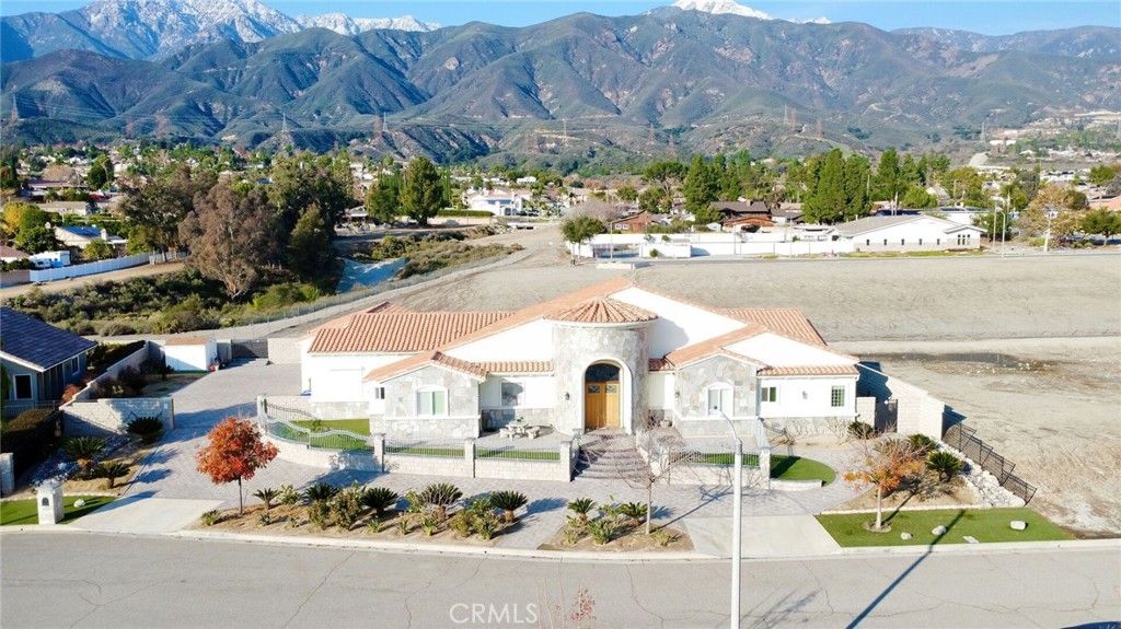listing image 130727652024452370506