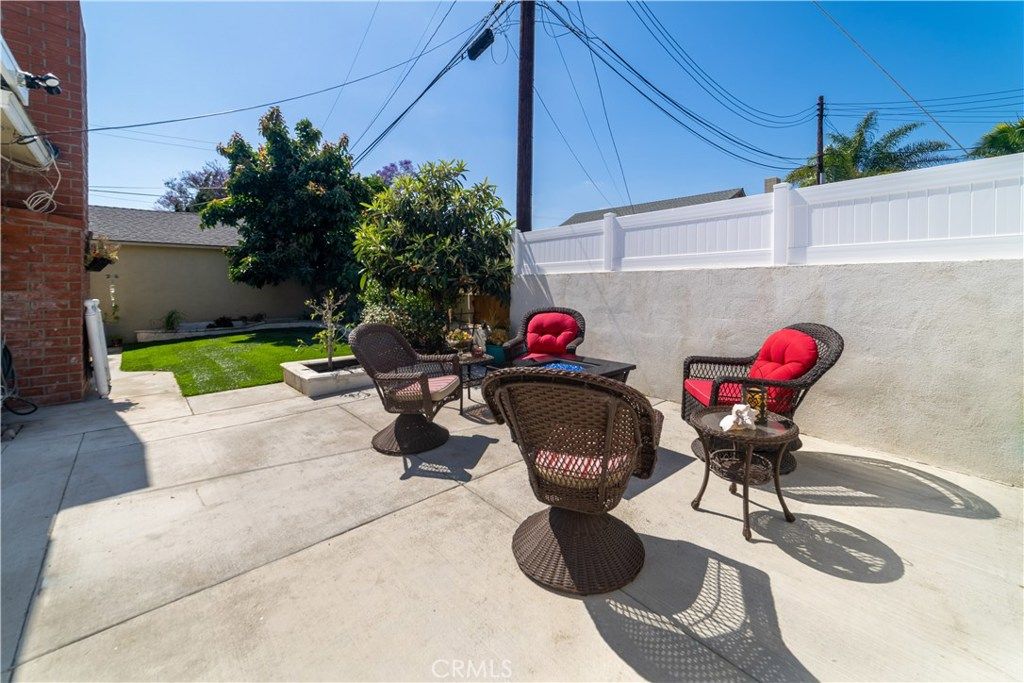 listing image 130729176398630648562