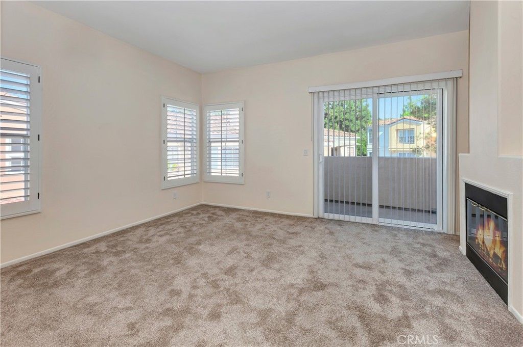 listing image 130721948984471703019