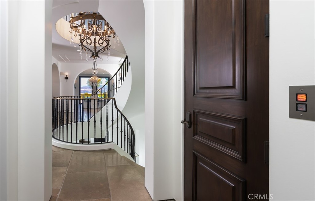 Shady Canyon Custom (SHDC) - Residential