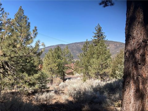 Photo of 15125 Chestnut Drive, Pine Mountain Club, CA 93222 (MLS # OC24003189)